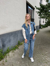 Afbeelding in Gallery-weergave laden, Lily Vest Jeans
